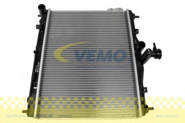 VEMO V52600005 Радіатор, охолодження двигуна